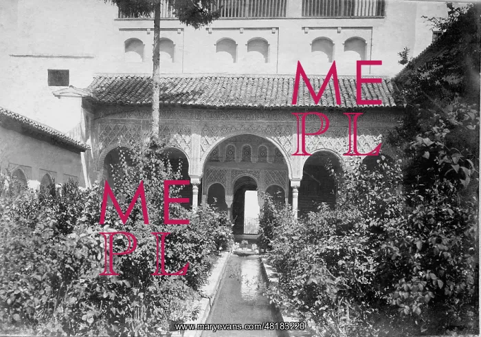 : Courtyard of the Palacio del Generalife, 1899 : Courtyard of the Palacio del Generalife, 1899