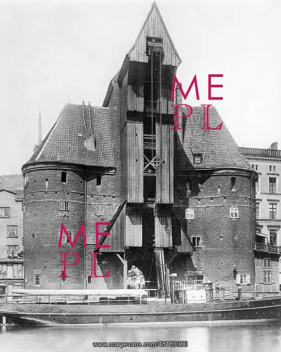 : Crane gate in Danzig, 1939 : Crane gate in Danzig, 1939