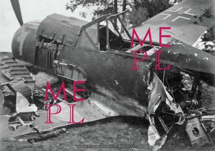 : Crashed German plane, WW2 : Crashed German plane, WW2