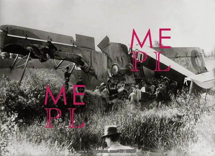 : Crashed Plane : Crashed Plane