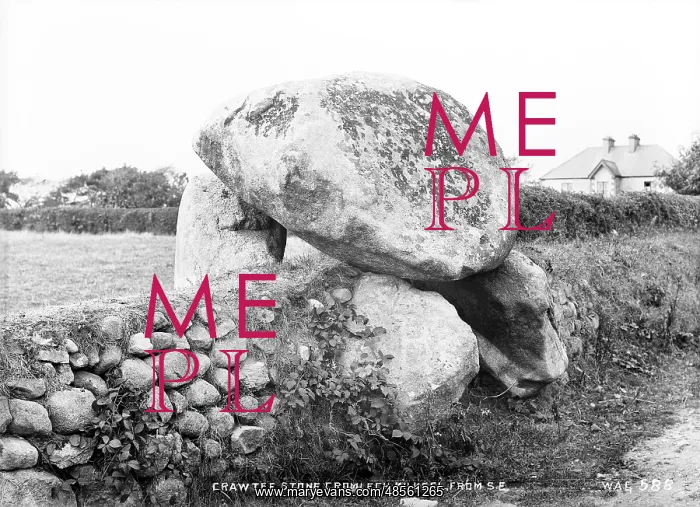 : Crawtee Stone Cromlech, Kilkeel, from Se : Crawtee Stone Cromlech, Kilkeel, from Se
