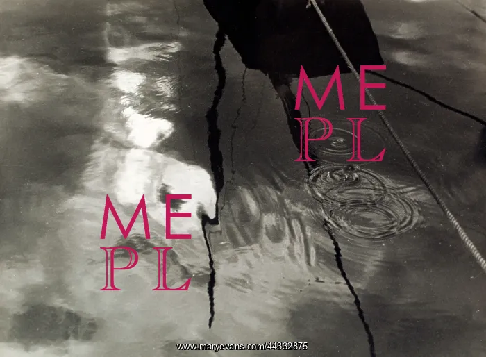 : Creative. Poppe di barche (Ship Sterns). Reflection on the water of the stern of a ship : Creative. Poppe di barche (Ship Sterns). Reflection on the water of the stern of a ship