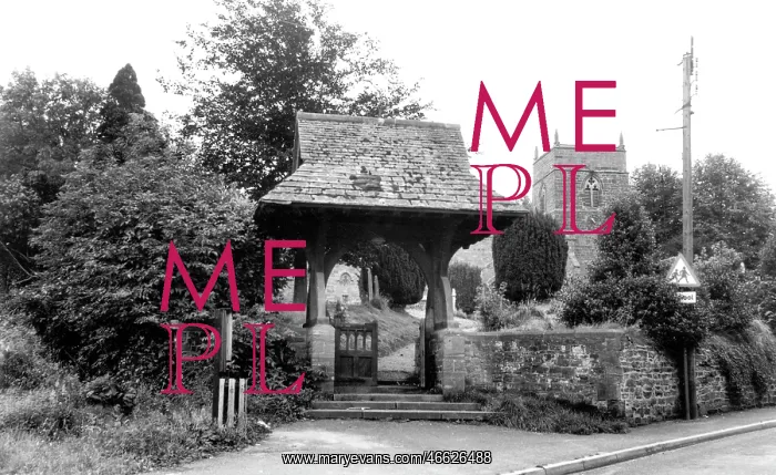  : Creaton, Lychgate and Church c1955