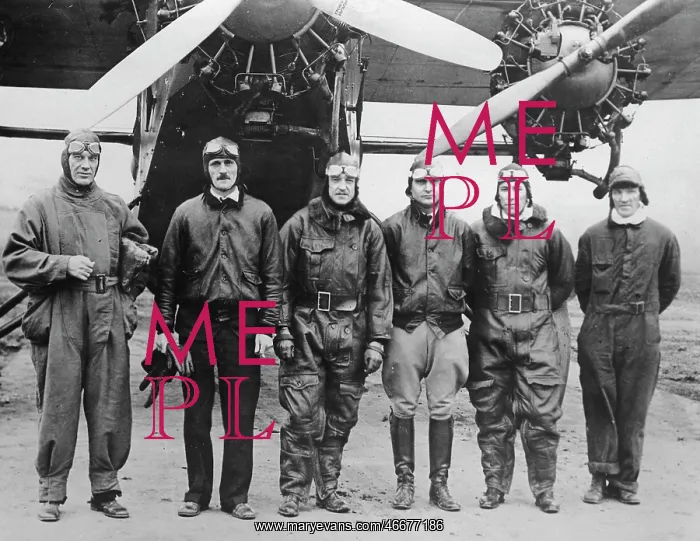 : The crew of the aircraft QUESTION MARK : The crew of the aircraft QUESTION MARK