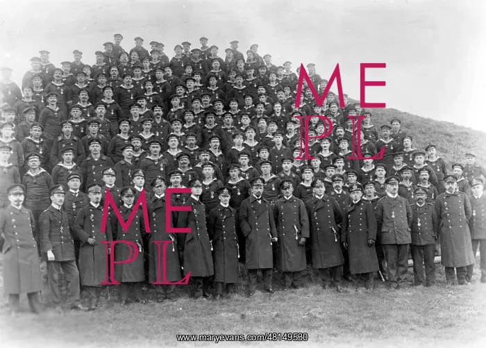 : Crew of the auxiliary cruiser Moewe : Crew of the auxiliary cruiser Moewe
