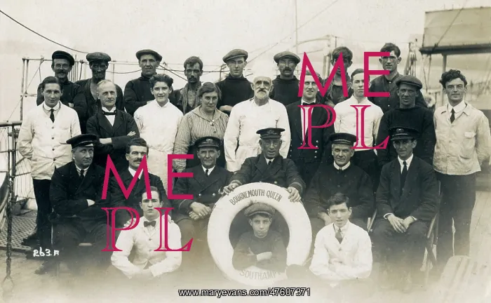 : Crew on board PS Bournemouth Queen : Crew on board PS Bournemouth Queen