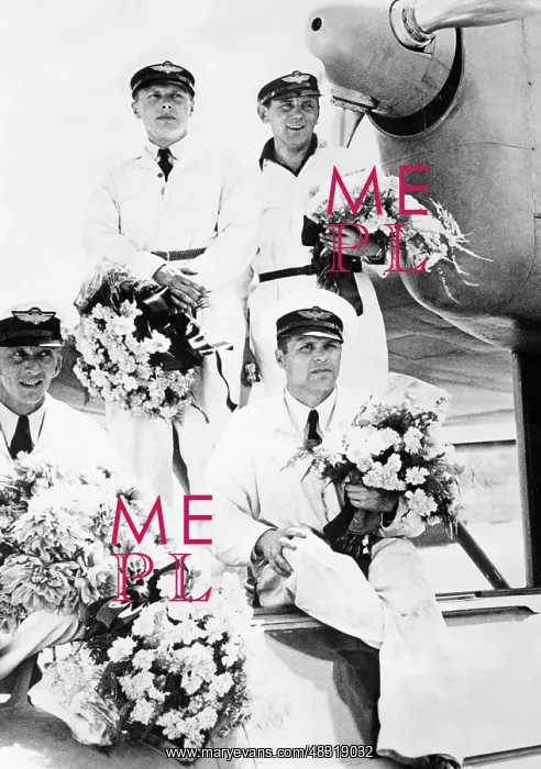 : Crew of the D-ANHR, 1938 : Crew of the D-ANHR, 1938