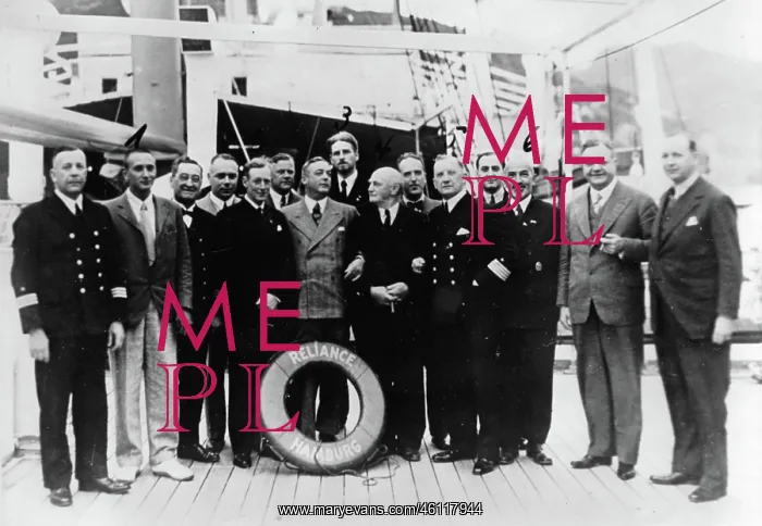 : The crew of the German transatlantic : The crew of the German transatlantic