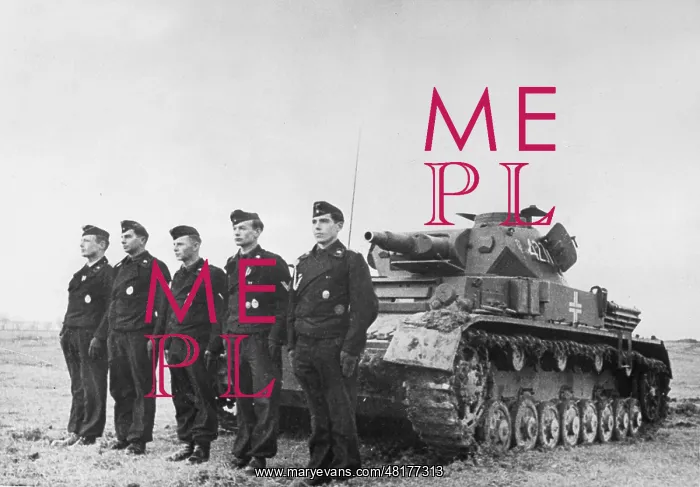 : Crew before their Panzer IV, 1941 : Crew before their Panzer IV, 1941