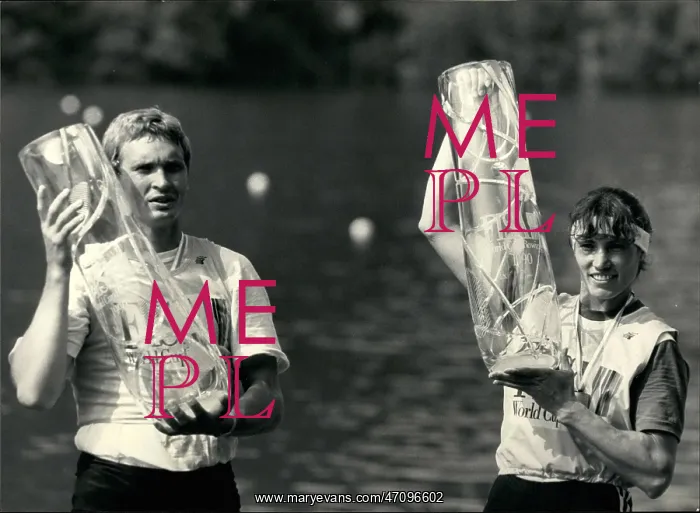 : Crew - Rowing - Volleyball : Crew - Rowing - Volleyball