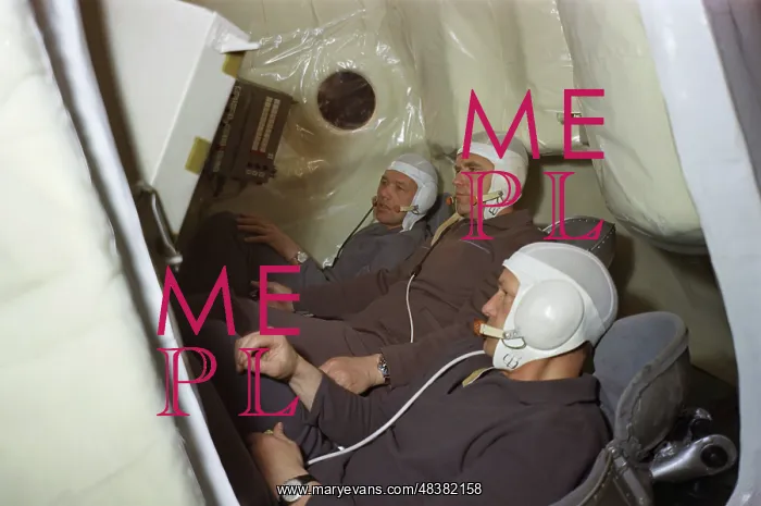 : Crew of Soyuz 10 Spacecraft : Crew of Soyuz 10 Spacecraft