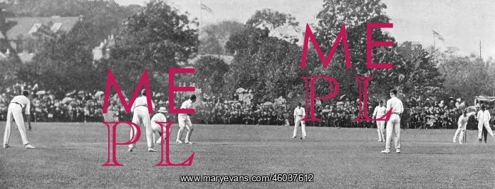 : Cricket at Tonbridge, Kent : Cricket at Tonbridge, Kent