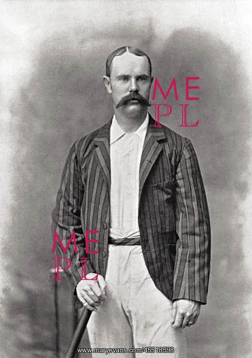 : CRICKETER / BANNERMAN : CRICKETER / BANNERMAN