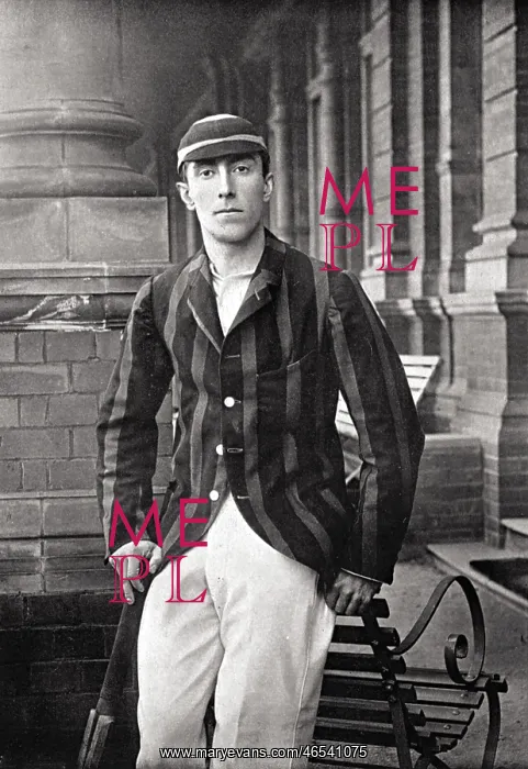 : CRICKETER, BROMLEY-DAVENP : CRICKETER, BROMLEY-DAVENP