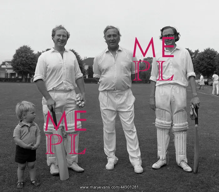 : Three cricketers and a little boy : Three cricketers and a little boy