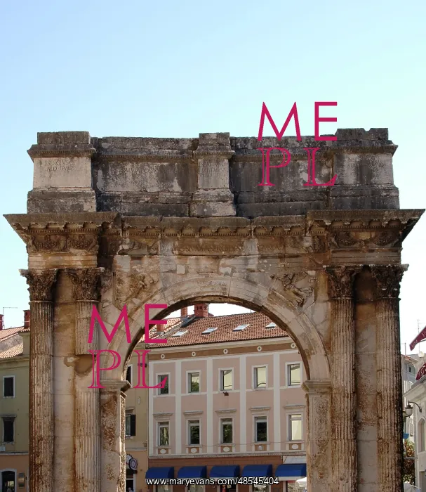 : Croatia. Pula. Triumphal Arch of the Sergii : Croatia. Pula. Triumphal Arch of the Sergii