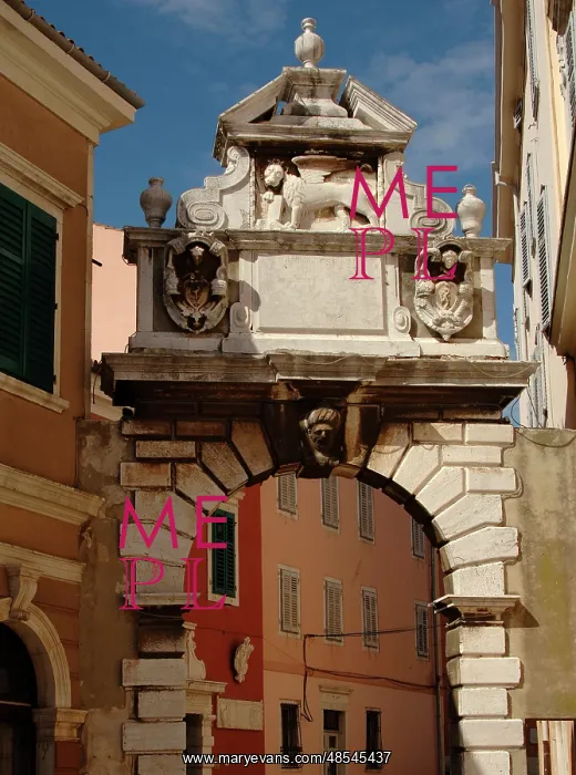  : Croatia. Rovinj. Gate