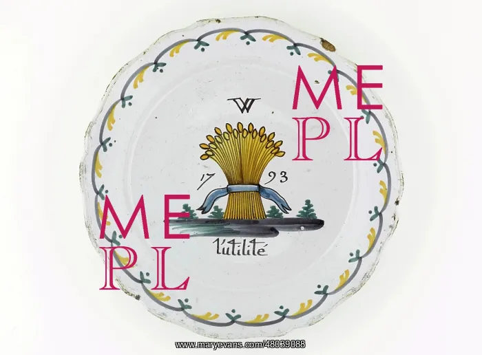 : Crockery. Plate. Paris, Musee Carnavalet : Crockery. Plate. Paris, Musee Carnavalet