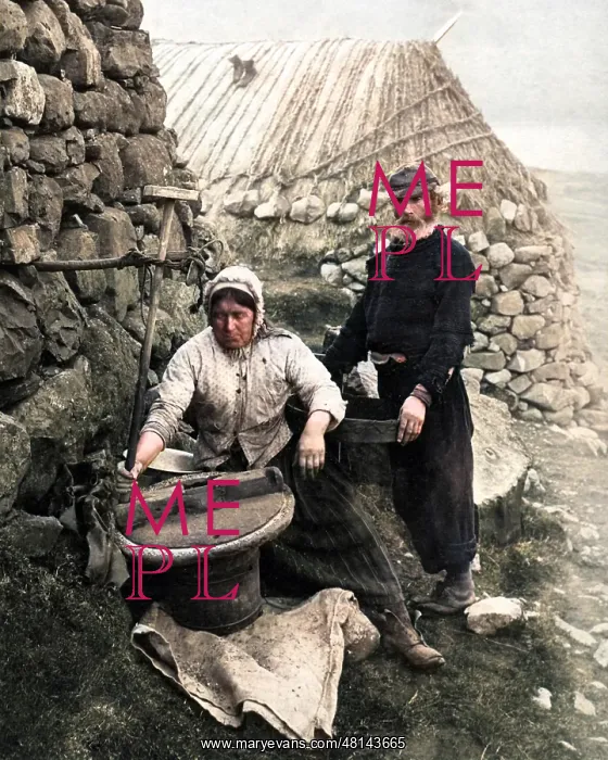 : Crofters grinding corn, Isle of Skye, Scotland : Crofters grinding corn, Isle of Skye, Scotland