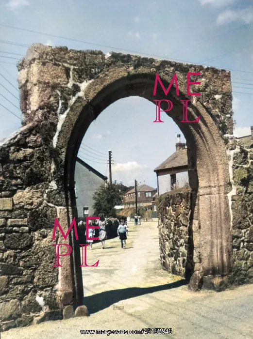 : CROMWELL'S ARCH : CROMWELL'S ARCH