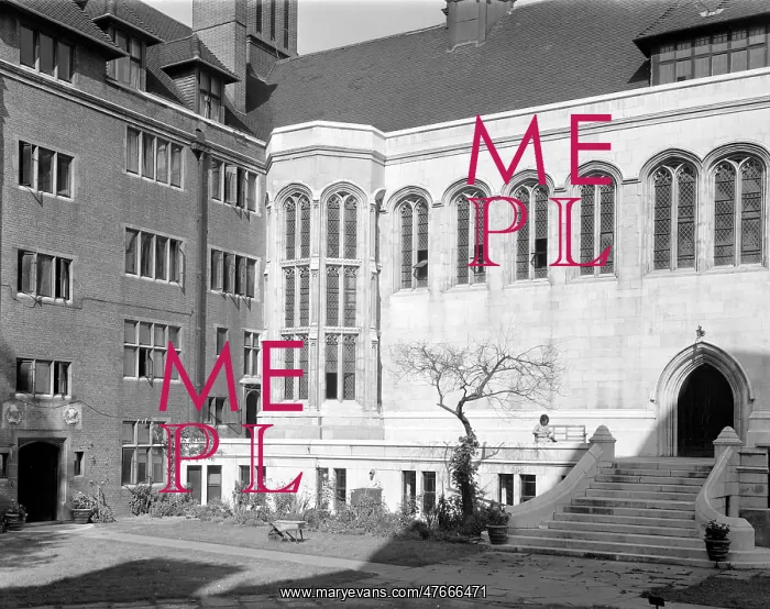  : Crosby Hall