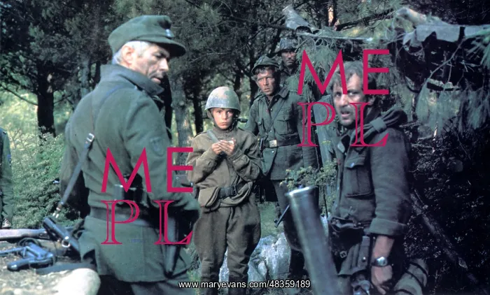 : CROSS OF IRON : CROSS OF IRON