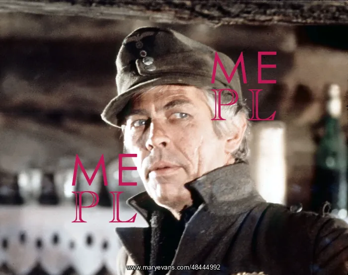 : CROSS OF IRON : CROSS OF IRON