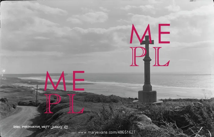 : Cross Overlooking Freshwater West : Cross Overlooking Freshwater West