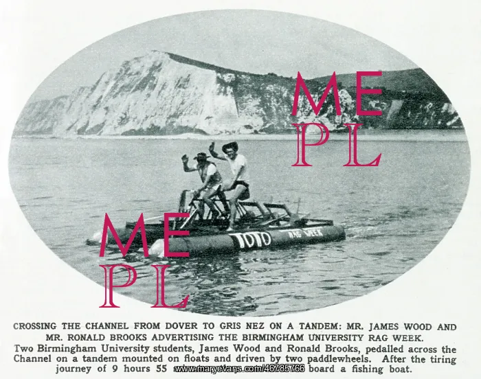 : Crossing the Channel on a tandem : Crossing the Channel on a tandem