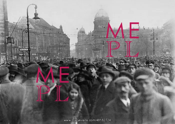 : Crowd in Berlin during the Spartacist uprising, 1919 : Crowd in Berlin during the Spartacist uprising, 1919