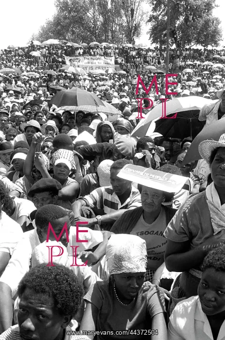 : Some of the crowd at a mass funeral in Alexandra : Some of the crowd at a mass funeral in Alexandra