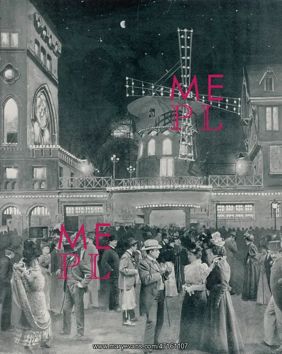 : Crowd outside the Moulin Rouge, Paris : Crowd outside the Moulin Rouge, Paris