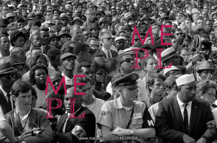 : Crowd of people at the Lincoln Memorial during : Crowd of people at the Lincoln Memorial during