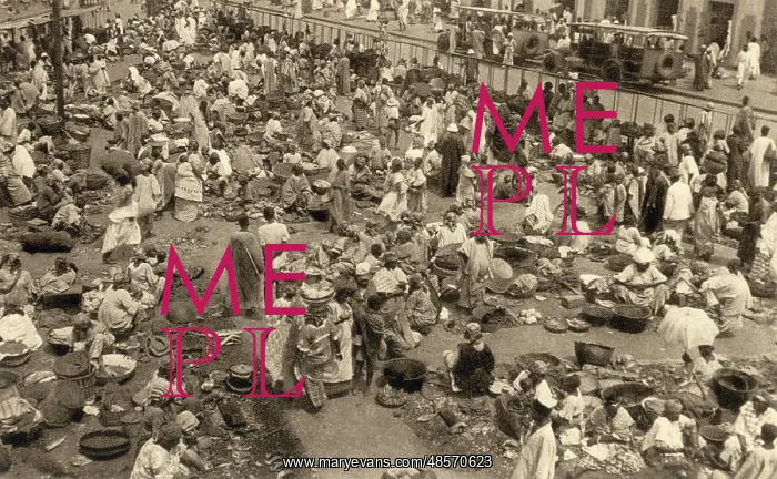 : Crowded market in Dakar, Senegal : Crowded market in Dakar, Senegal