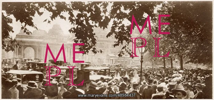 : Crowded motor vehicles in Hyde Park 1924 : Crowded motor vehicles in Hyde Park 1924