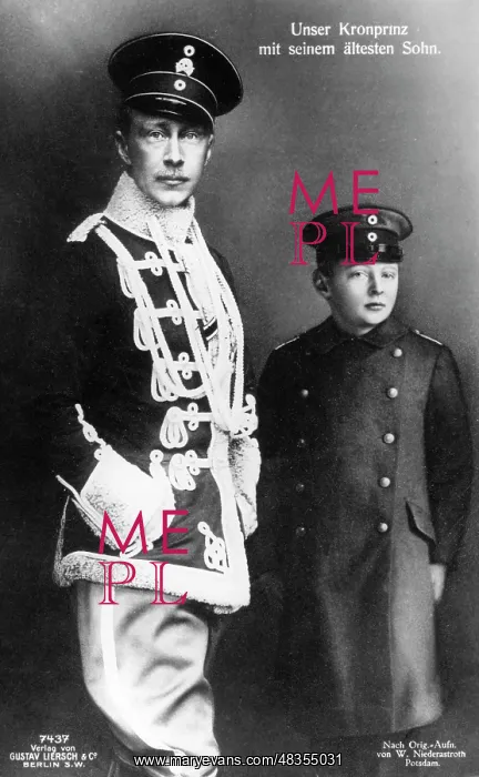 : Crown Prince Wilhelm with his oldest son, Prince : Crown Prince Wilhelm with his oldest son, Prince