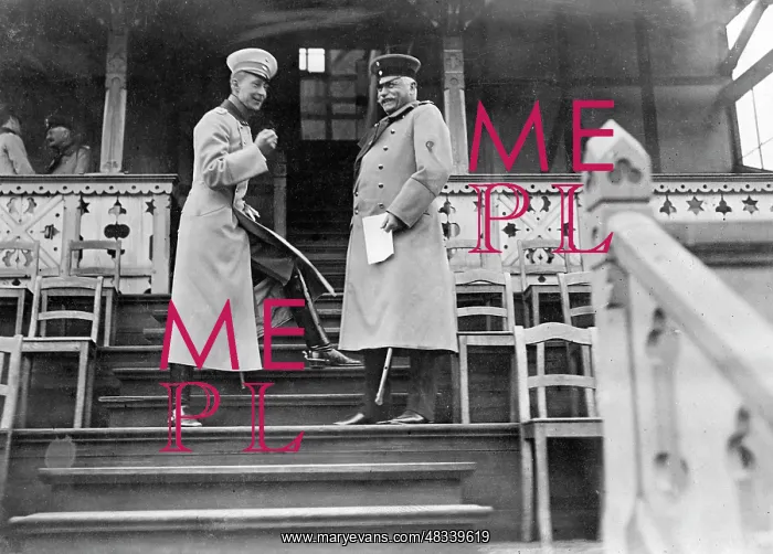 : Crown Prince Wilhelm of Prussia with General : Crown Prince Wilhelm of Prussia with General