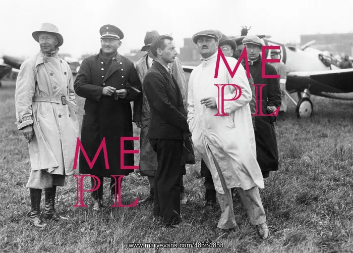 : Crown Prince Wilhelm of Prussia and Helmut : Crown Prince Wilhelm of Prussia and Helmut