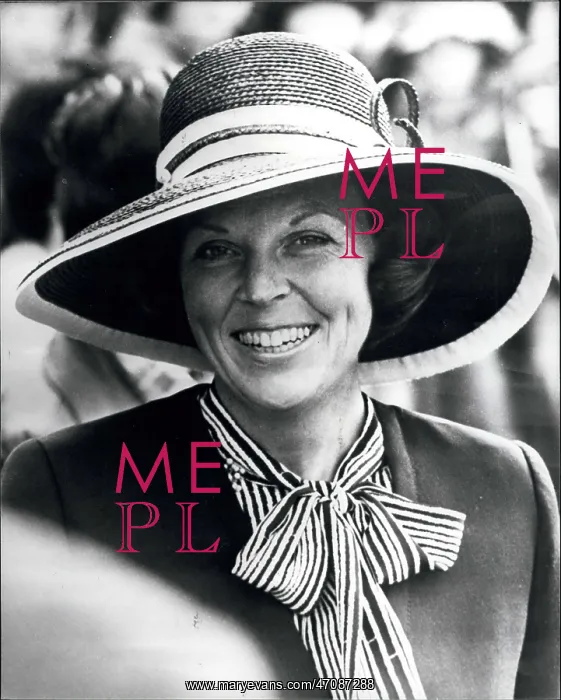 : Crown Princess Beatrix of the Netherlands : Crown Princess Beatrix of the Netherlands