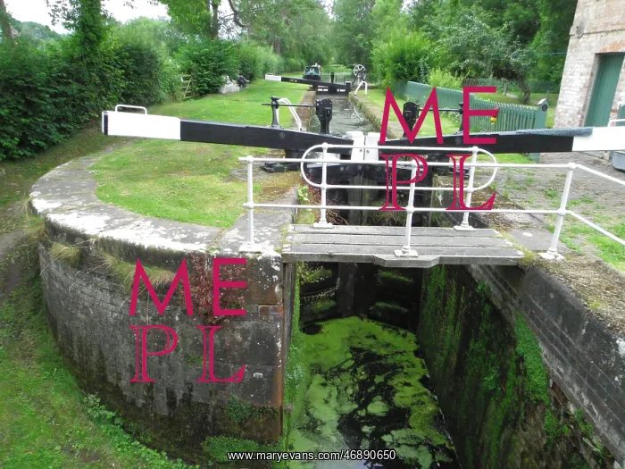 : Crowther Hall Lock, Montgomery Canal : Crowther Hall Lock, Montgomery Canal