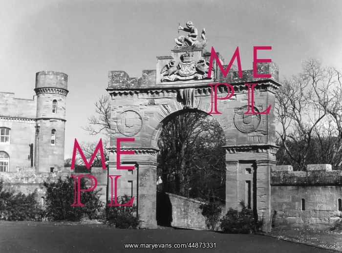 : CULZEAN CASTLE GATEWAY : CULZEAN CASTLE GATEWAY