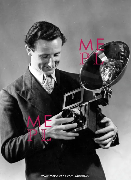 : CUMBERSOME CAMERA : CUMBERSOME CAMERA