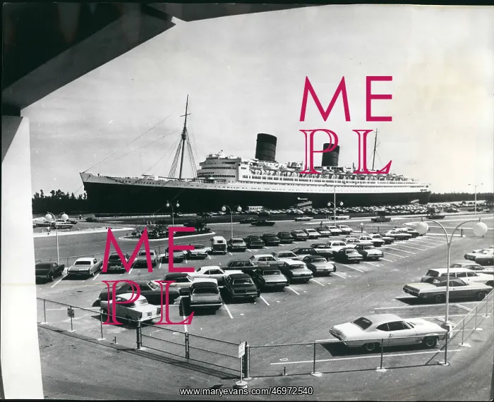 : Cunard liner, Queen Elizabeth I, in Florida : Cunard liner, Queen Elizabeth I, in Florida