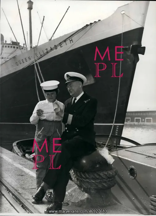  : Cunard liner, Queen Elizabeth II, Commodore retires