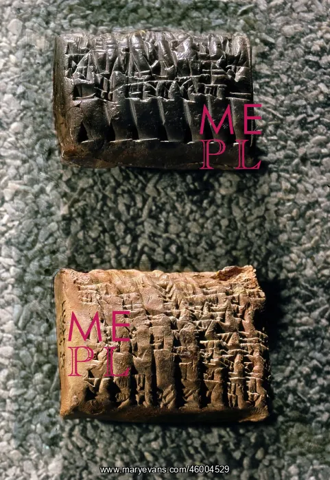 : Cuneiform writing : Cuneiform writing