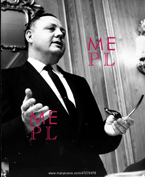 : Curtis L. Carlson : Curtis L. Carlson