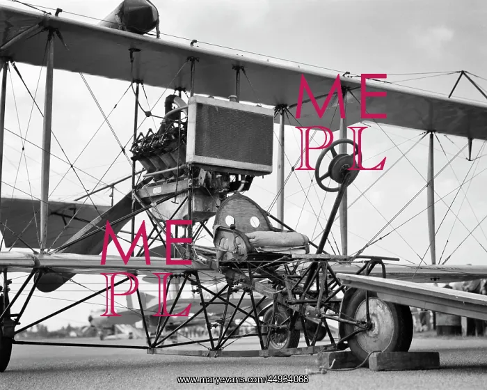 : Curtiss Pusher Model D Engine and Propeller : Curtiss Pusher Model D Engine and Propeller