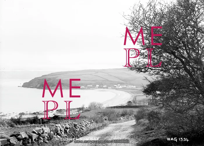 : Cushendun Bay : Cushendun Bay
