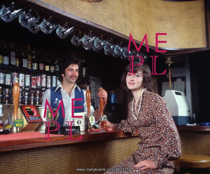 : Customer and barman, Halfway House, Rame, Cornwall : Customer and barman, Halfway House, Rame, Cornwall