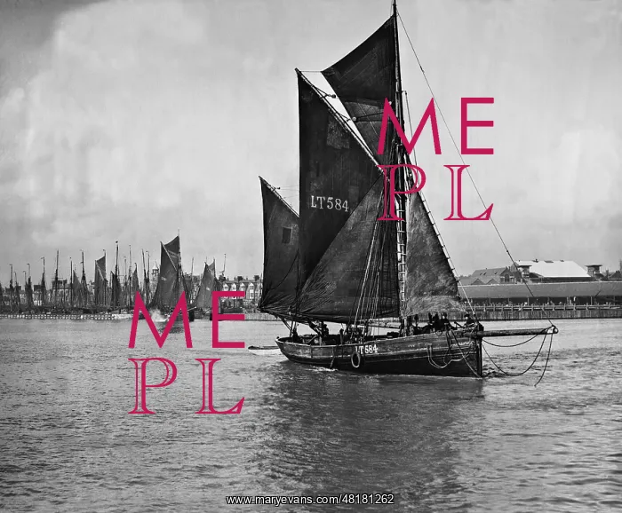 : Cutter near Lowestoft, 1927 : Cutter near Lowestoft, 1927